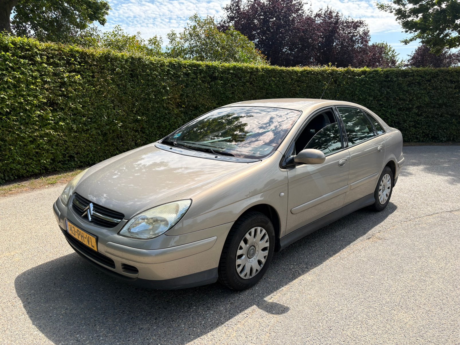 Citroën C5 1.8 16V nieuwe apk!, Auto's, 680 kg, 4 cilinders, 1749 cc, Beige
