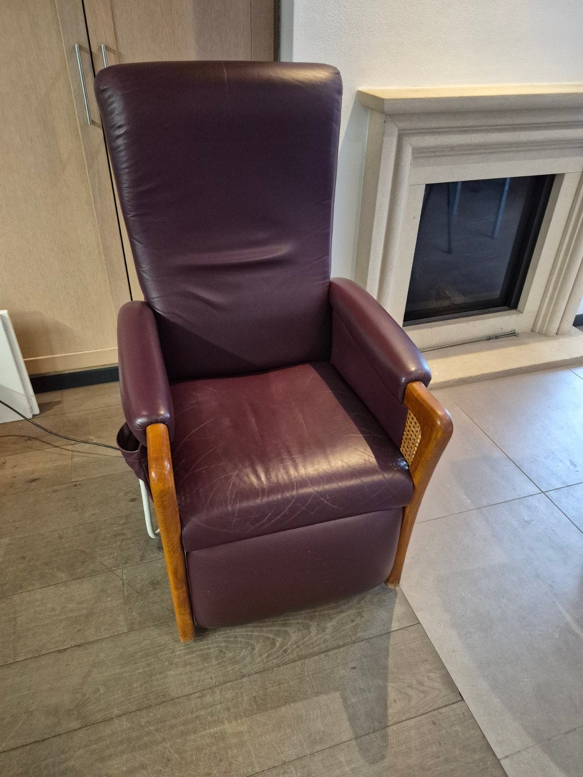electrische sta op stoel relaxfauteuil, Ophalen, Gebruikt, Minder dan 75 cm, Leer