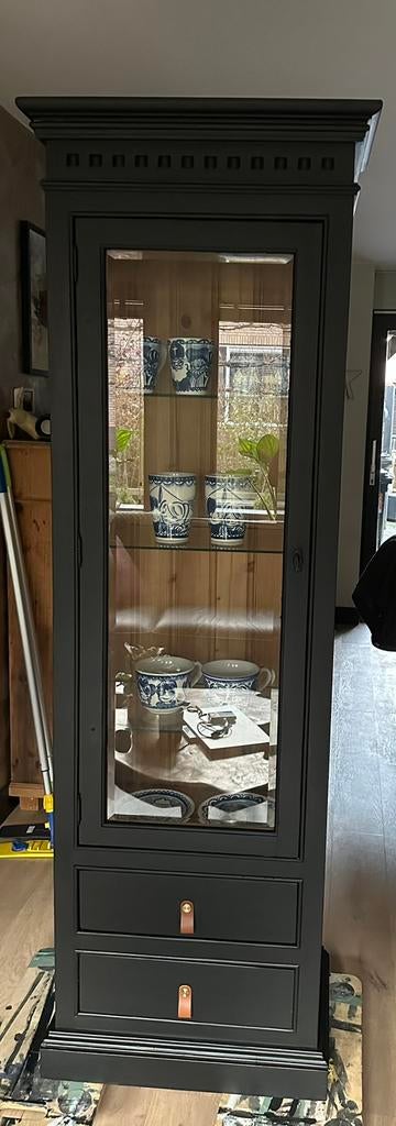 Vitrinekast Buffetkast Servieskast zwart stoer sober, Ophalen, 50 tot 100 cm, Zo goed als nieuw, 150 tot 200 cm