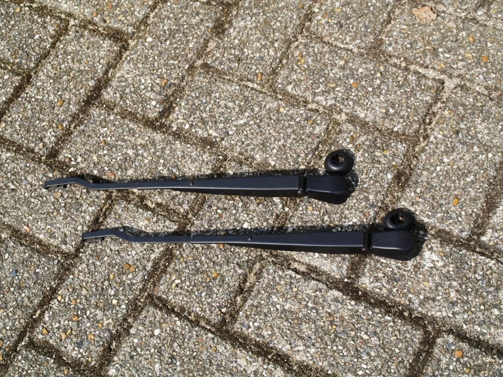 FIAT barchetta ruitenwisserarmen met kapje, Ophalen of Verzenden