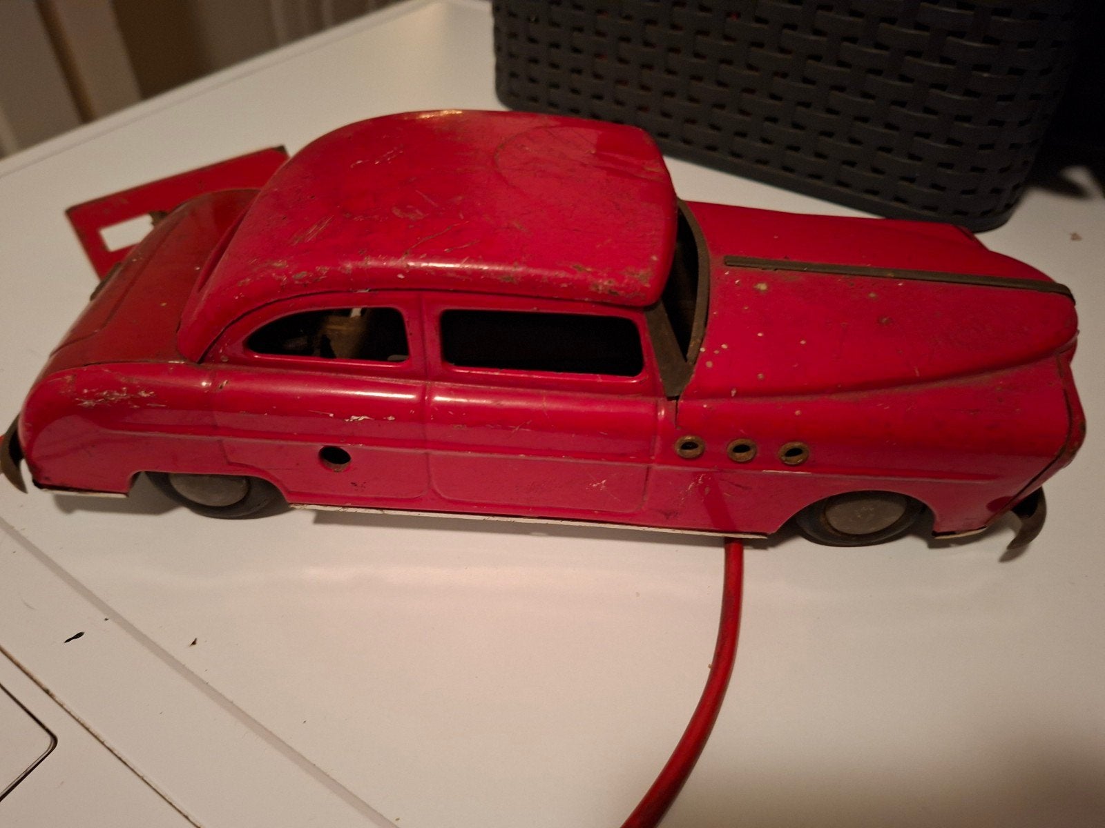 Vintage Rode Blikken Speelgoedauto met Afstandsbediening, Ophalen of Verzenden