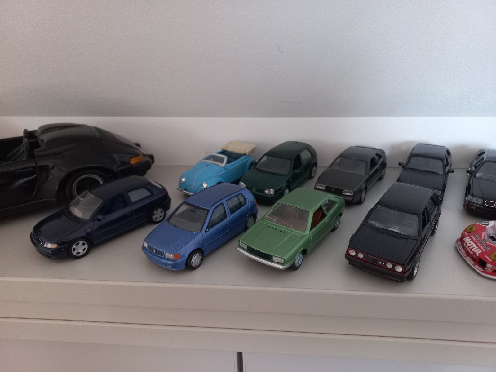 Verzameling modelauto's: 22x 1:43 en 2x 1:18 schaalmodellen, Ophalen of Verzenden