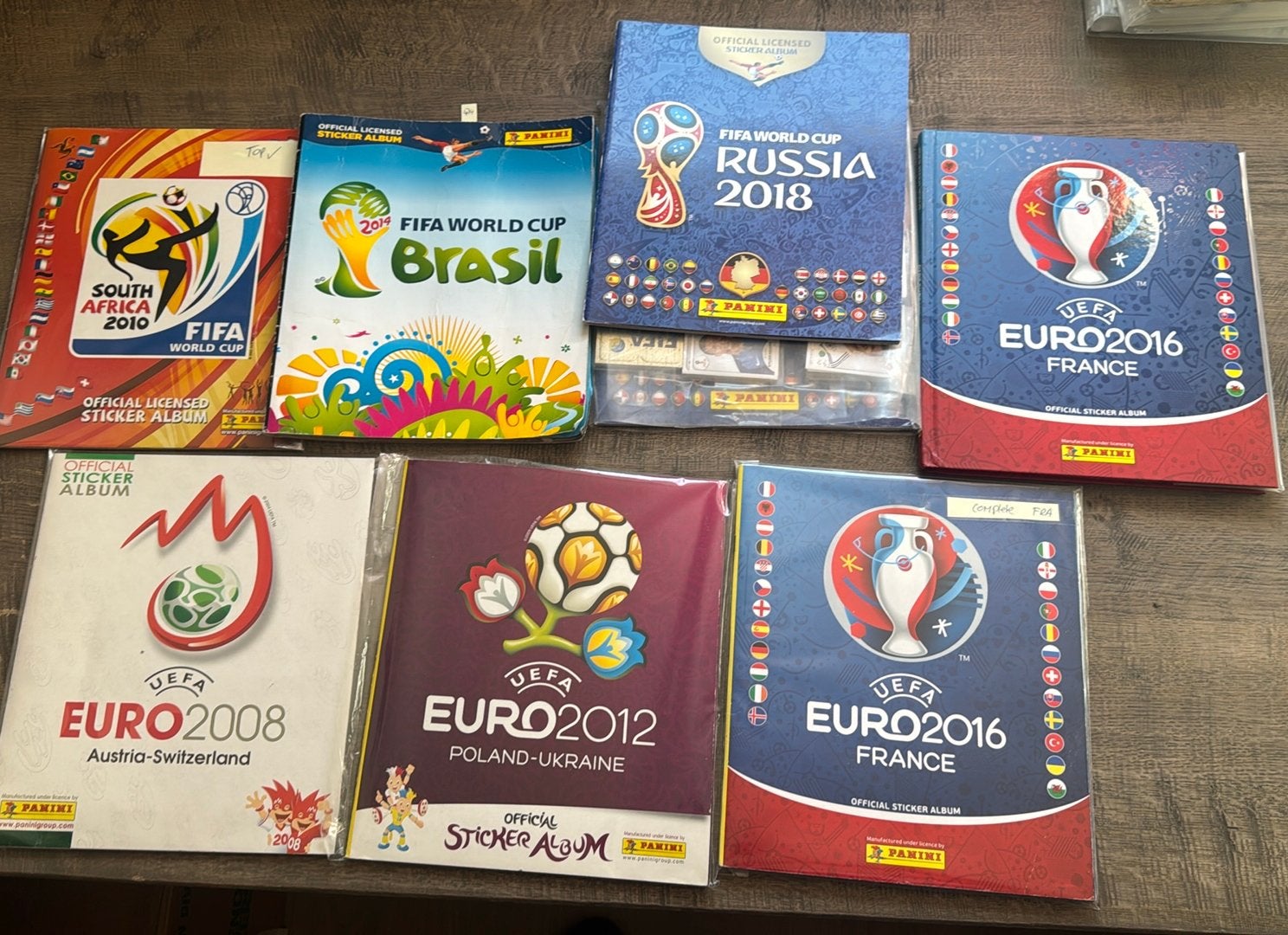 Panini Voetbal Sticker albums Compleet 2010,2018,2022,2016, Ophalen of Verzenden, Zo goed als nieuw, Sticker