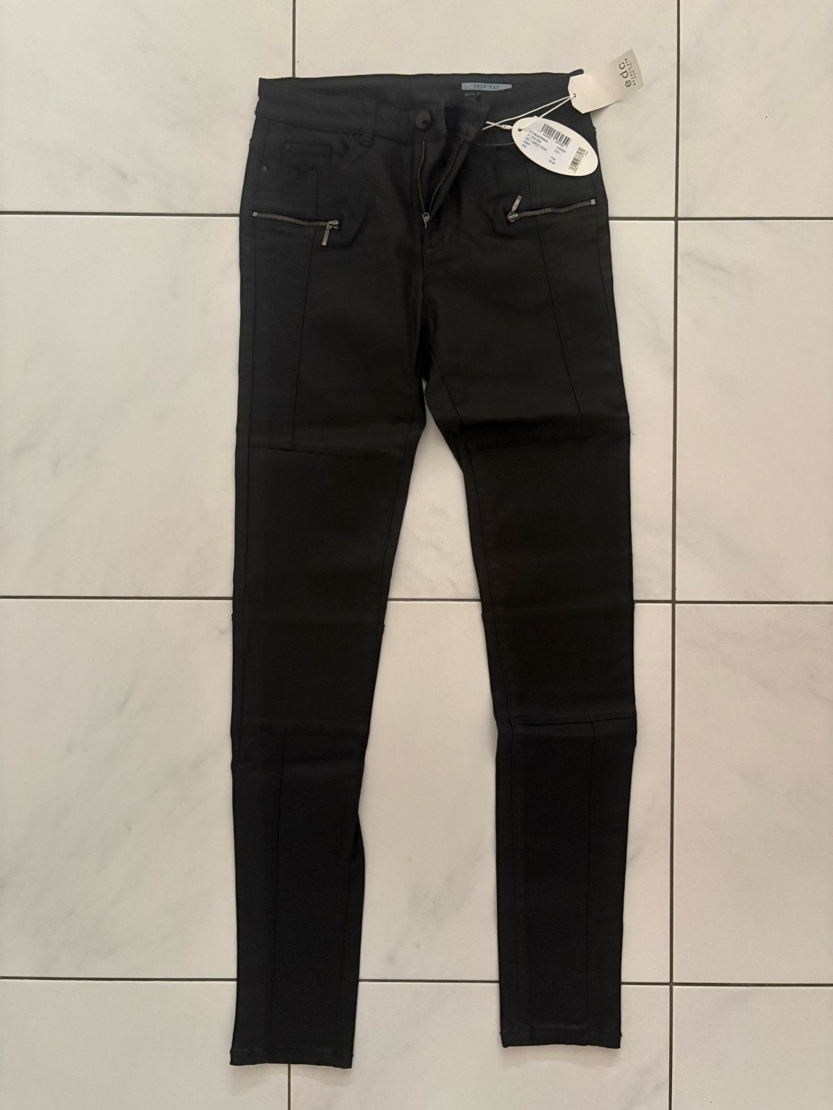 EDC Skinny Fit Jeans Zwart - Maat 36/32, Kleding | Dames, Zwart, Nieuw, Ophalen of Verzenden, Maat 36 (S)