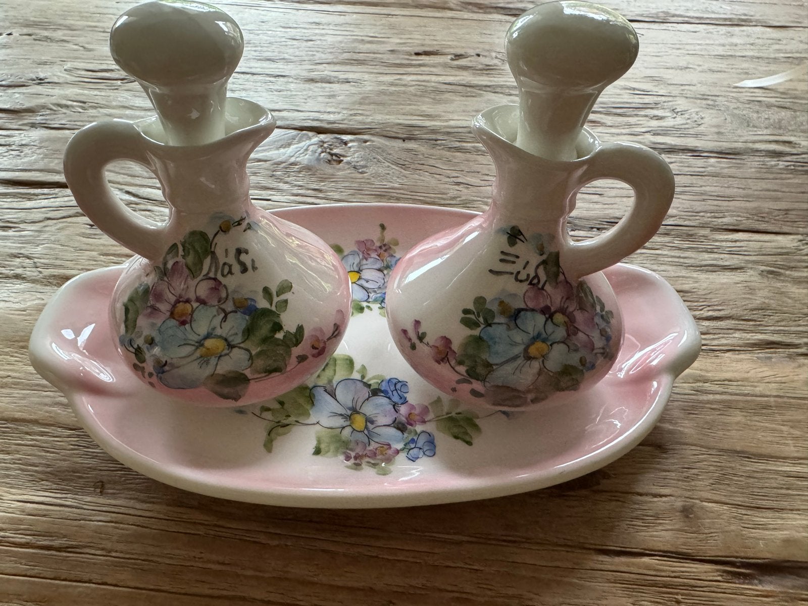 Vintage Olie/Azijn en bord uit Griekenland, nooit gebruikt, Huis en Inrichting, Keuken | Servies, Keramiek, Overige typen, Vintage