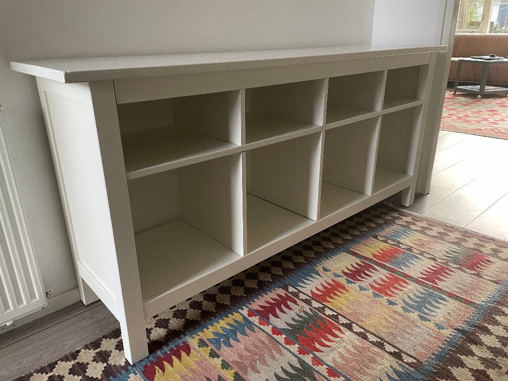 Wit houten dressoir / platenkast, massief hout, 8 vakken, Ophalen, Met plank(en), Gebruikt, 50 tot 100 cm