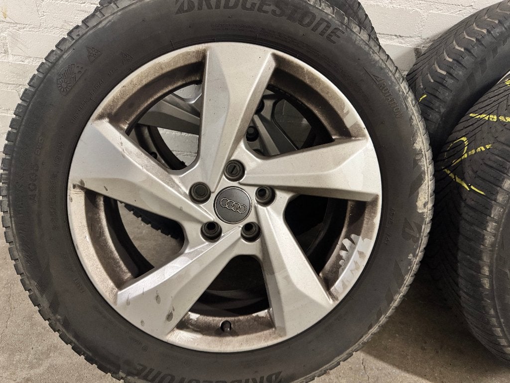 Originele Audi Q3 83A 83A601025H Lichtmetalen velgen, Ophalen, 18 inch, Gebruikt, Banden en Velgen