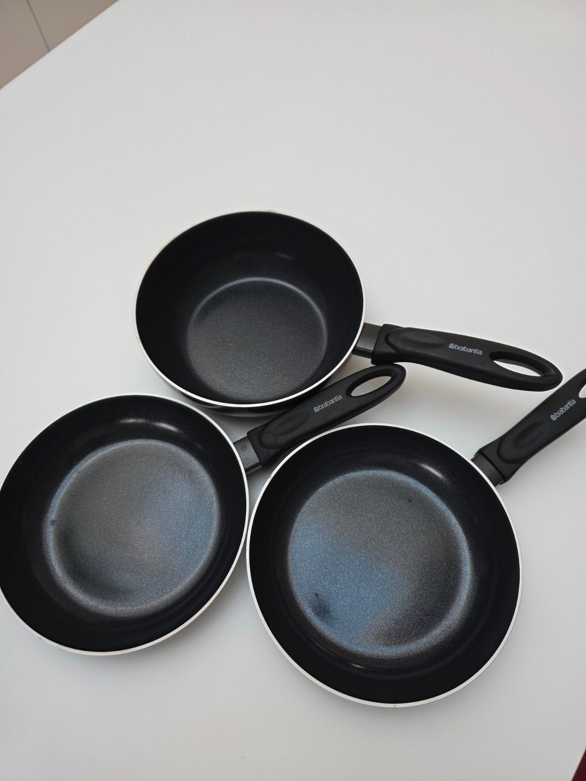 3 BRABANTIA pannen van 20 cm. doorsnee, Ophalen of Verzenden, Nieuw