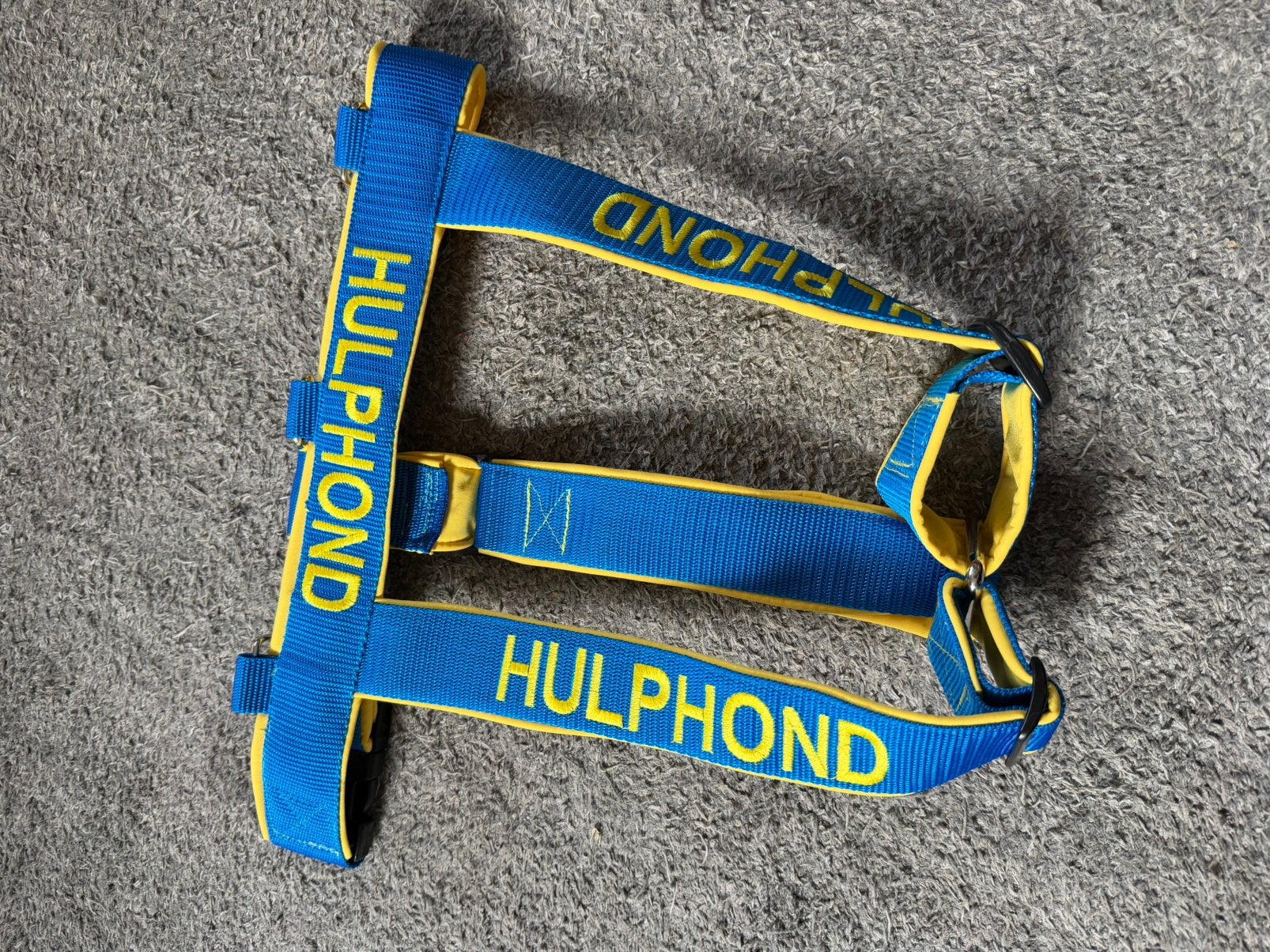 Hulphond y tuig, Ophalen of Verzenden, Zo goed als nieuw