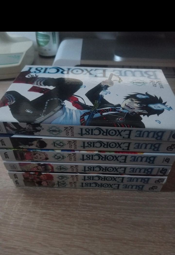 Blue Exorcist manga volumes 1-4, 6 & 22, Ophalen of Verzenden, Zo goed als nieuw, Japan (Manga), Meerdere comics