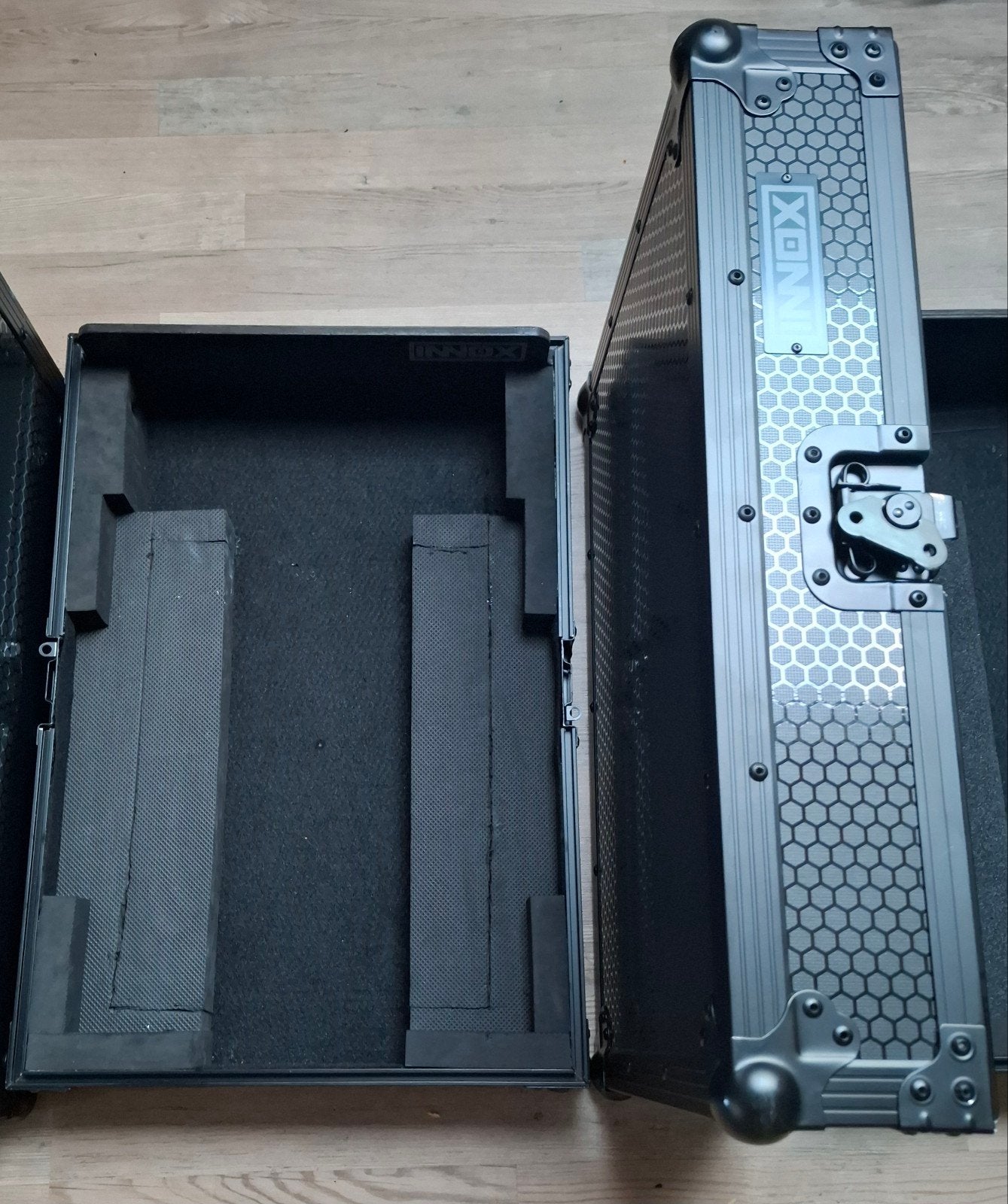 Innox CDJ 3000 Flightcase - Robuuste Bescherming, Ophalen of Verzenden, Zo goed als nieuw, Overige instrumenten, Flightcase
