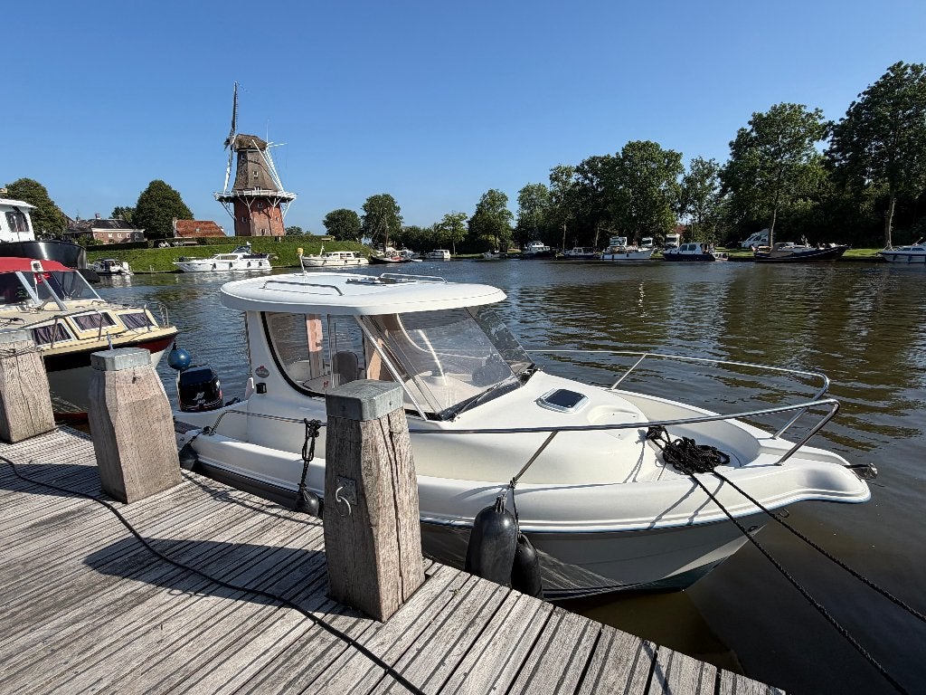 Quicksilver 635 Weekend | Mercury 90 PK  | Zeer compleet, Watersport en Boten, Vis- en Consoleboten, Kunststof, Gebruikt, Viertaktmotor
