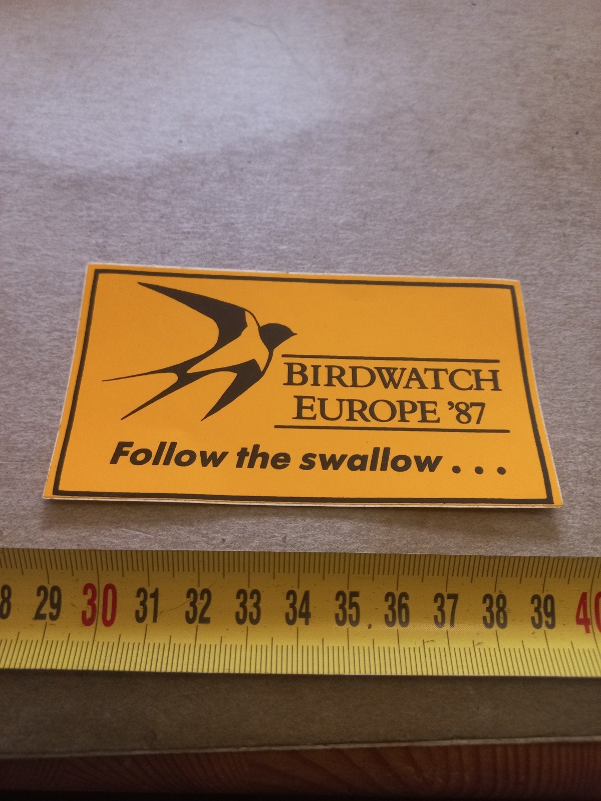 Vintage Birdwatch Europe '87 sticker - Follow the swallow, Ophalen of Verzenden, Gebruikt, Dier en Natuur