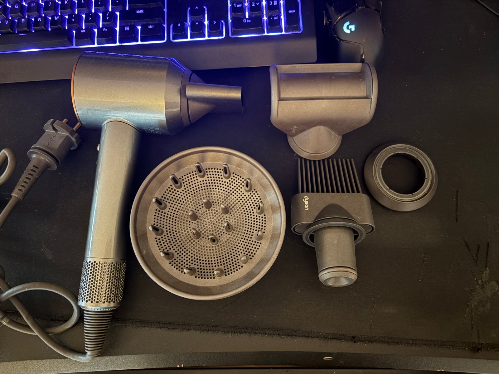 🔥Dyson Supersonic Föhn met Opzetstukken - Zo goed als nieuw, Sieraden, Tassen en Uiterlijk, Ophalen of Verzenden, Zo goed als nieuw