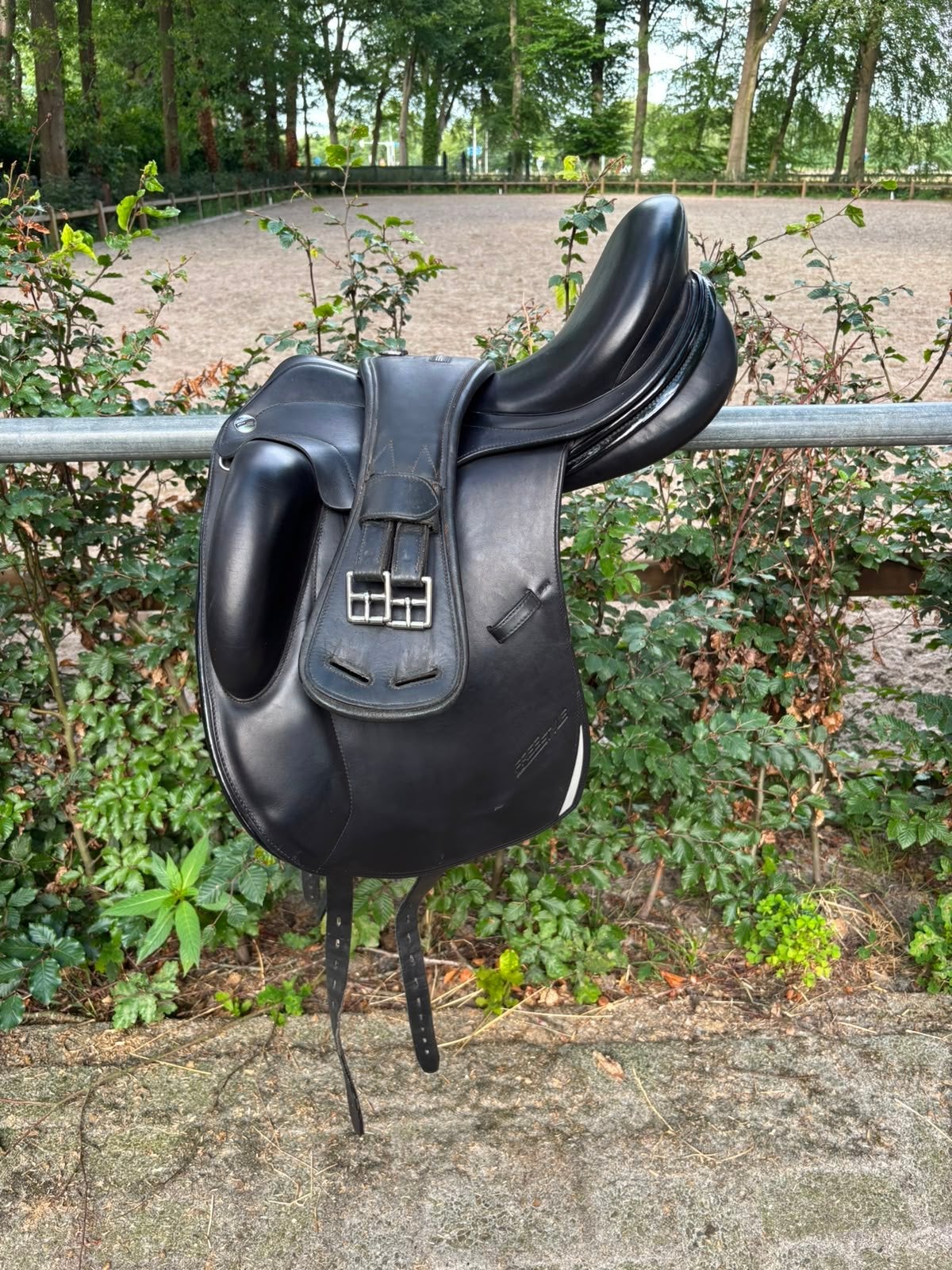 Erreplus Freestyle Dressuurzadel 17 inch, Ophalen, Dressuur, M (17 inch), Zo goed als nieuw