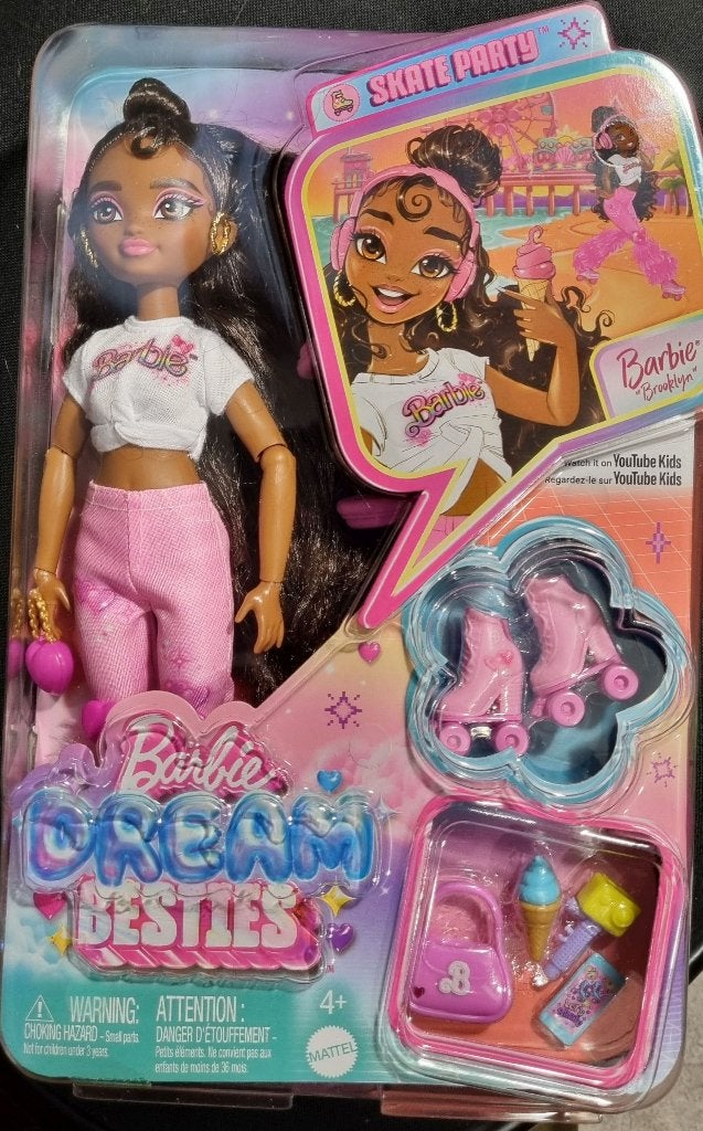 Barbie Dream Besties Skate Party "Brooklyn" Pop, Ophalen of Verzenden, Nieuw, Pop