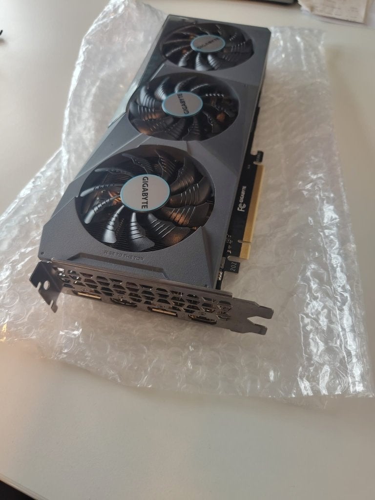 Nvidia RTX 4070 Gigabyte OC (3 fans), Computers en Software, Videokaarten, Ophalen, Gebruikt, GDDR6, PCI-Express 4