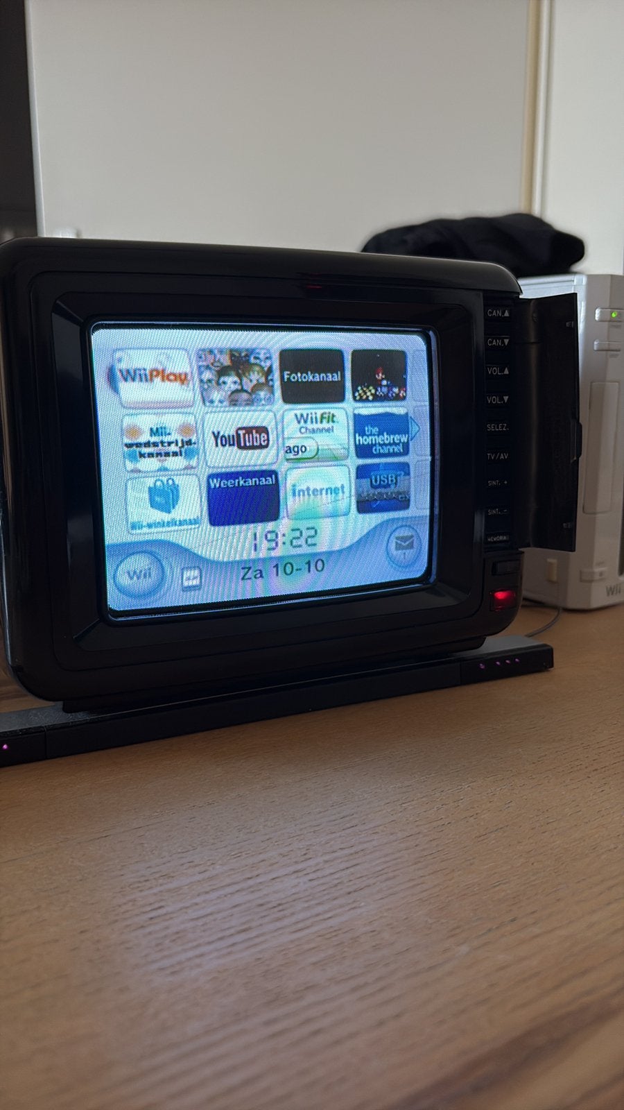 6” GBC kleurentelevisie (AV IN), Ophalen, Gebruikt, Panasonic