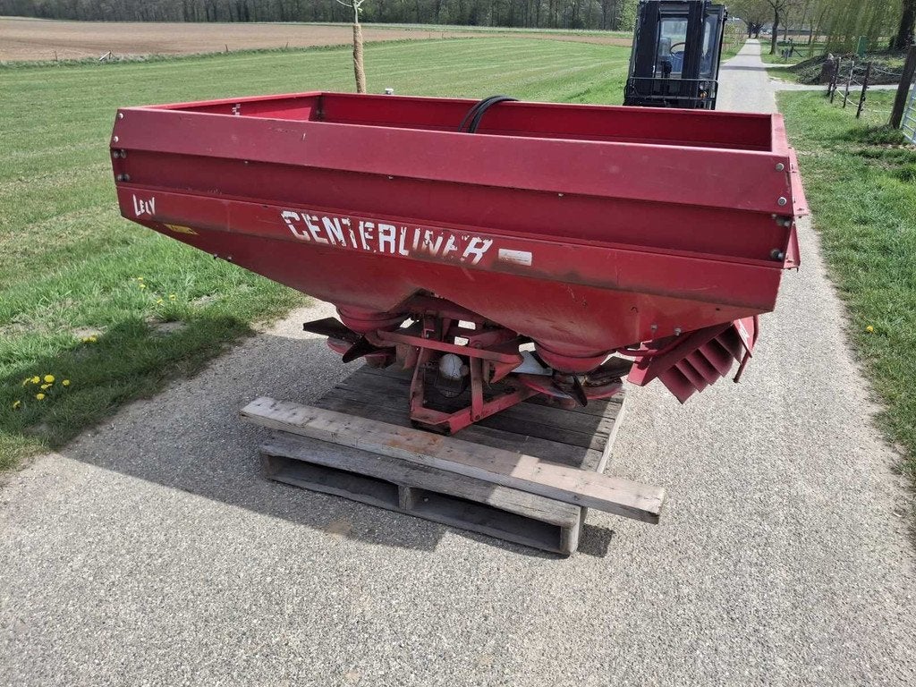1997 Lely 2.3225 Kunstmeststrooier, Zakelijke goederen, Overige, Gewasbescherming en Bemesting