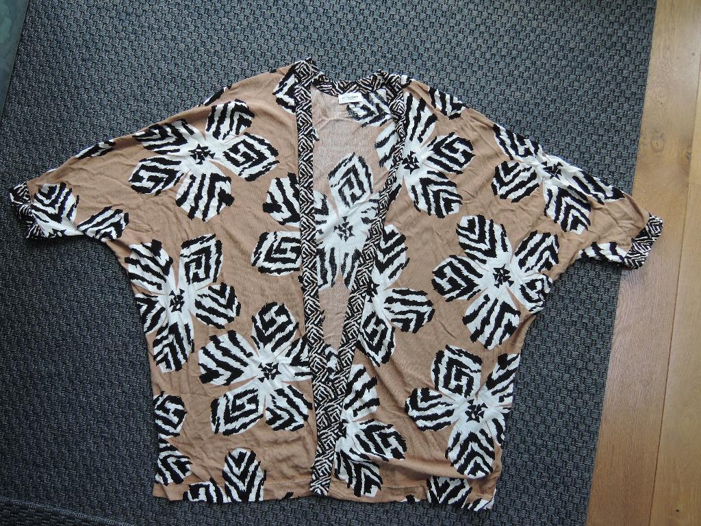 Super leuk openvallend vestje Gerry Weber maat 40, Kleding | Dames, Truien en Vesten, Maat 38/40 (M), Overige kleuren, Ophalen of Verzenden