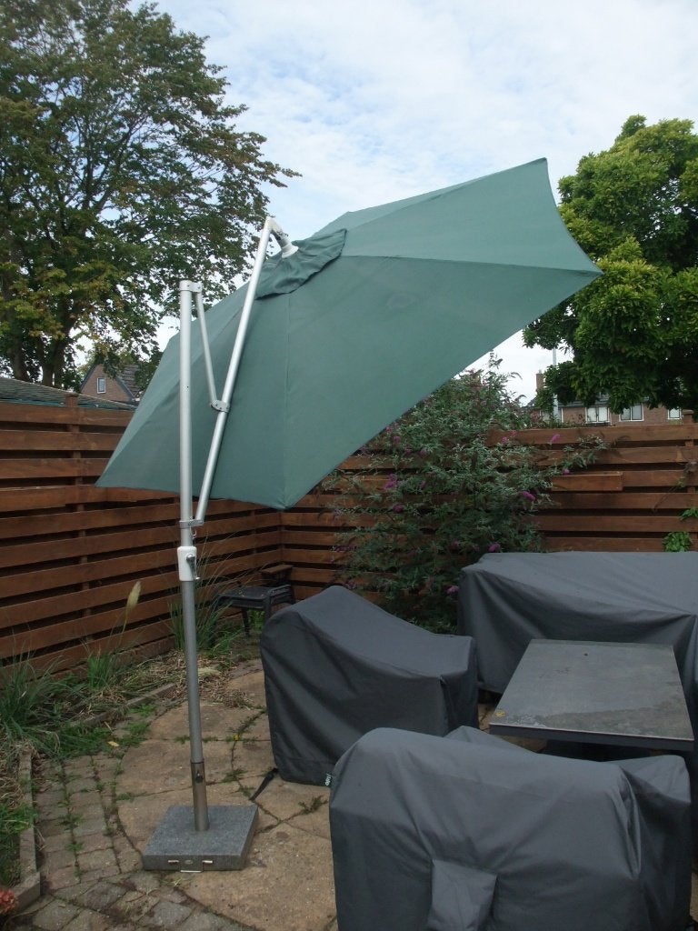 Foto 4 van Zweefparasol
