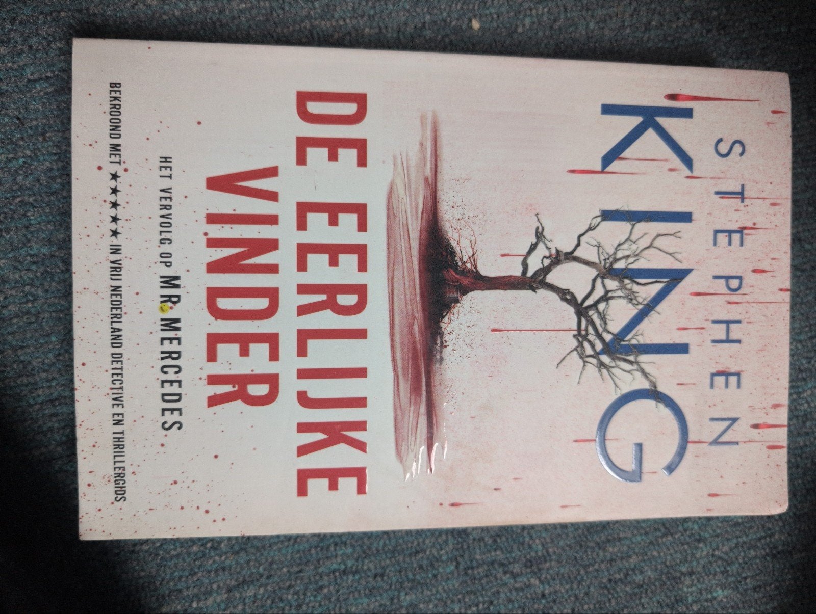 Stephen King - De Eerlijke Vinder (Finders Keepers), Ophalen of Verzenden, Zo goed als nieuw, Stephen King, Nederland