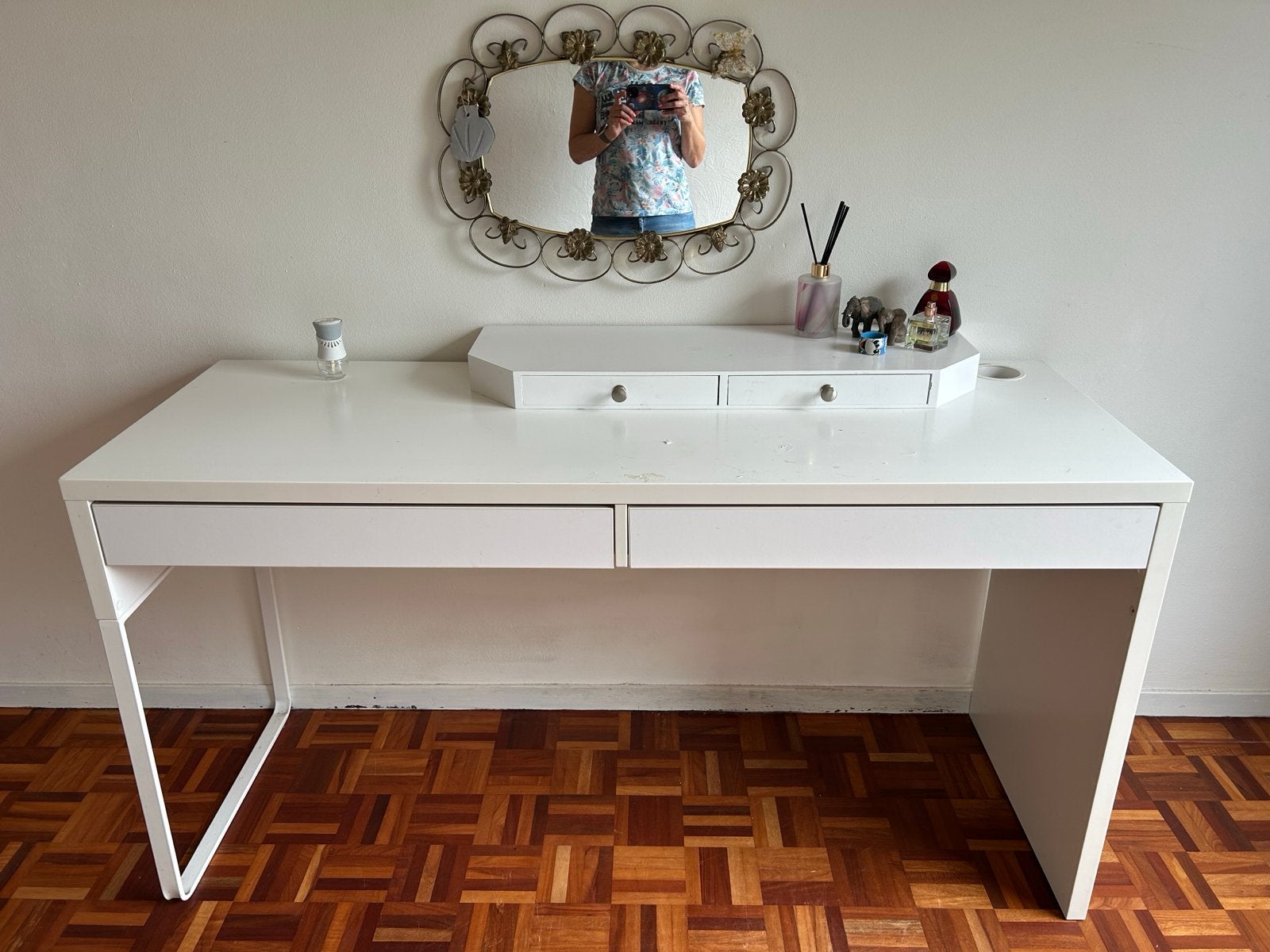 Modern wit bureau / make-up tafel met lades en opzetstuk, Ophalen, Met lades, Spaanplaat of MDF, Zo goed als nieuw