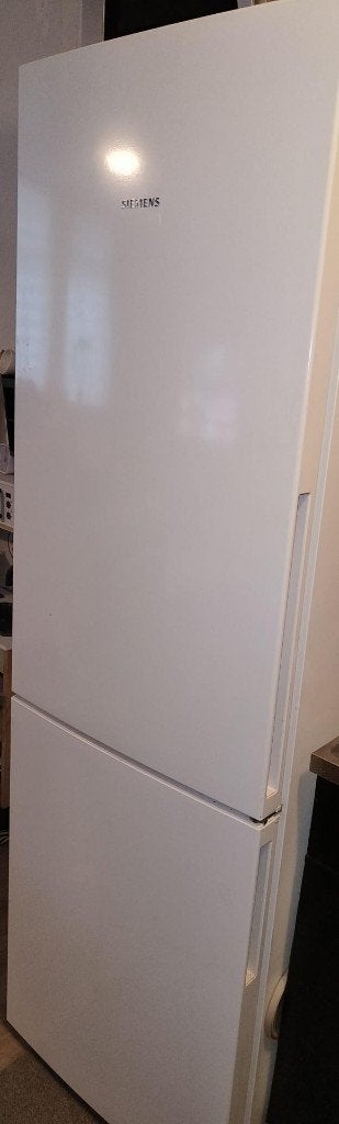 Siemens koel-vriescombinatie – Energielabel C – 186 cm, Ophalen, Gebruikt, 200 liter of meer, 60 cm of meer