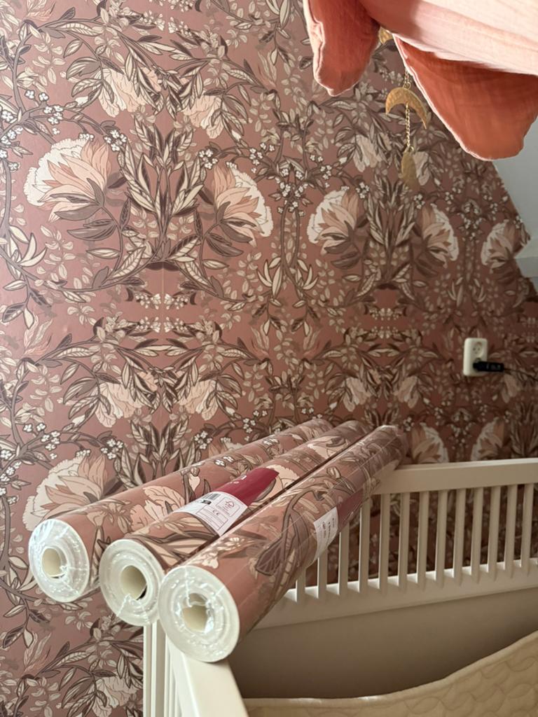 Esta Home Vintage Art Nouveau Behang Bruin/Roze Bloemen, Huis en Inrichting, Stoffering | Behang, Ophalen of Verzenden, Minder dan 10 m²