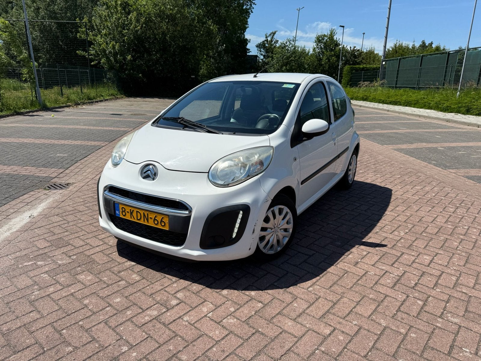 Citroën C1 1.0i 68PK 5D 2013 Wit Airco, Auto's, Voorwielaandrijving, 4 stoelen, C1, Origineel Nederlands