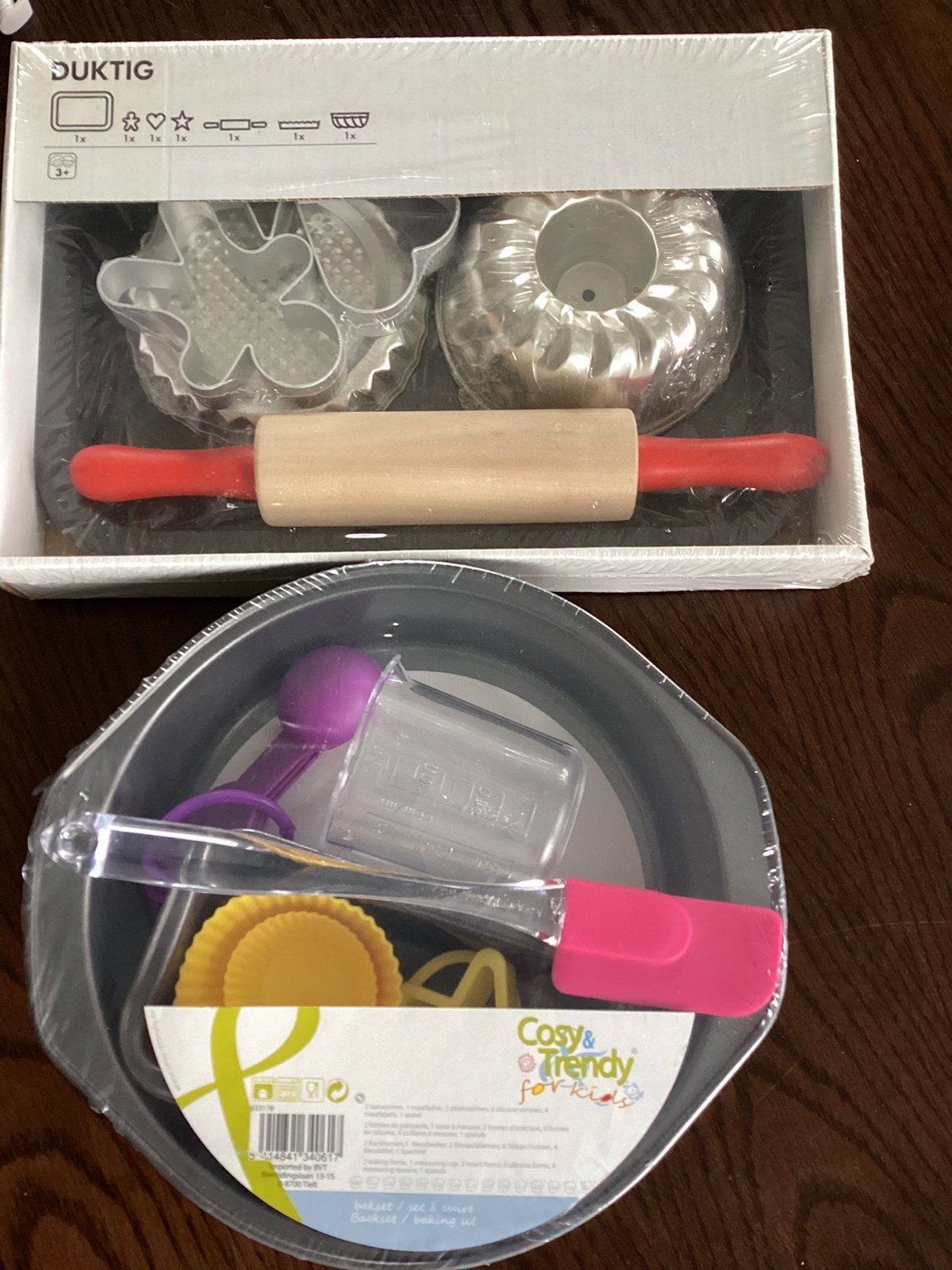2 baksets 1 van duktig past bij keukentje van ikea en bakset, Ophalen of Verzenden, Nieuw, Overige materialen, Speelkeuken-accessoire