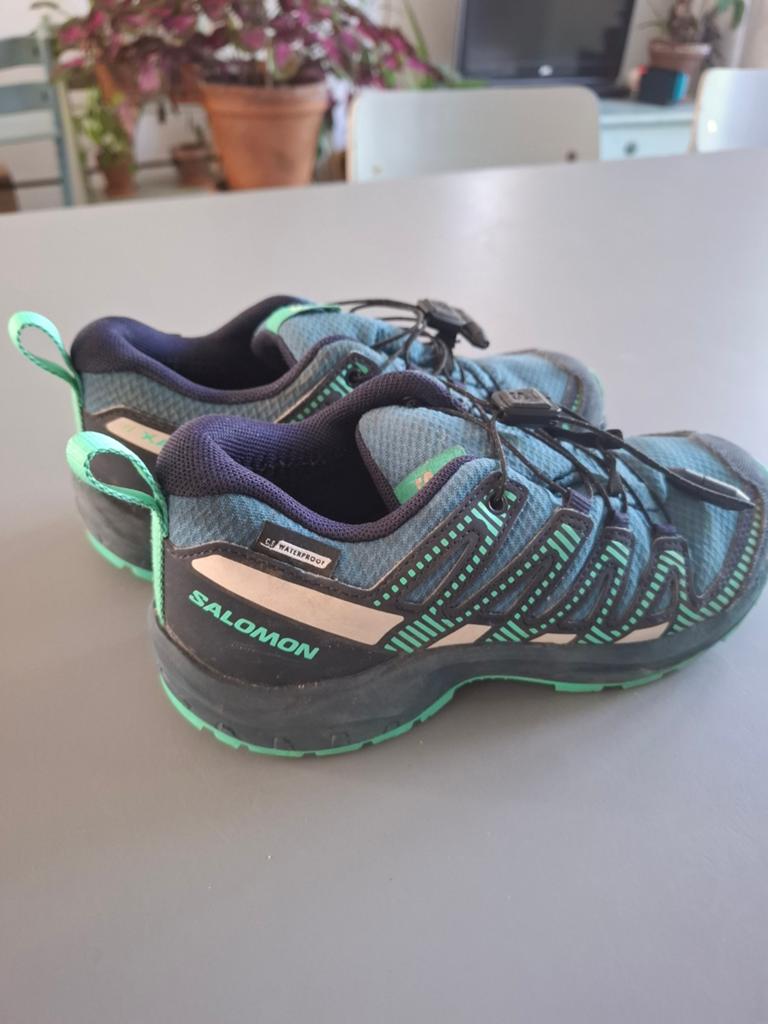 Salomon Speedcross trailrunningschoenen maat 33, Ophalen, Zo goed als nieuw, Jongen of Meisje
