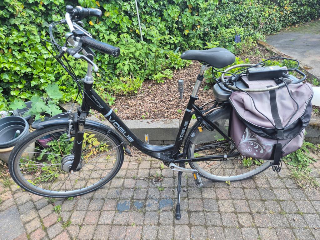 Vogue Premium E-bike - Achterband lek, accu zwak, Ophalen, Gebruikt, Minder dan 30 km per accu, Overige merken