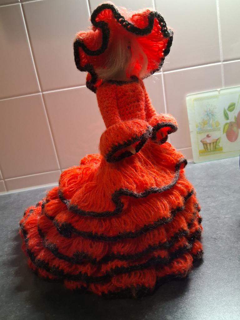 Vintage Pop met Gehaakte Trouwjurk en Hoed, Ophalen of Verzenden