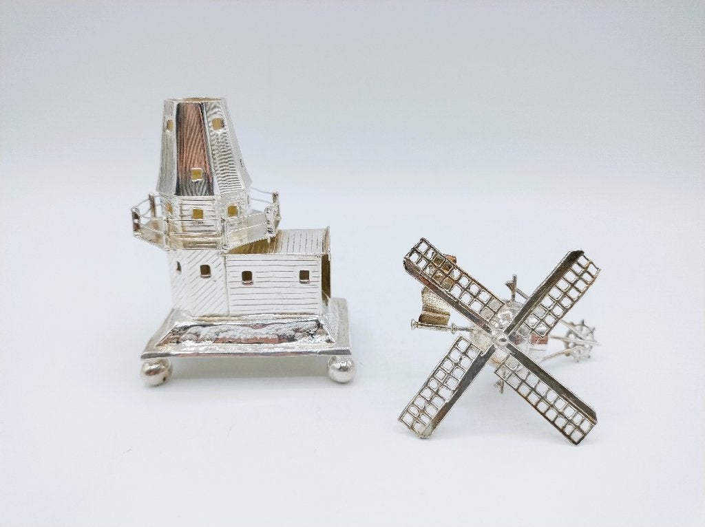 Miniatuur molen, besamimhouder, J. Verhoogt, Hoorn, 1908, Antiek en Kunst, Verzenden, Zilver