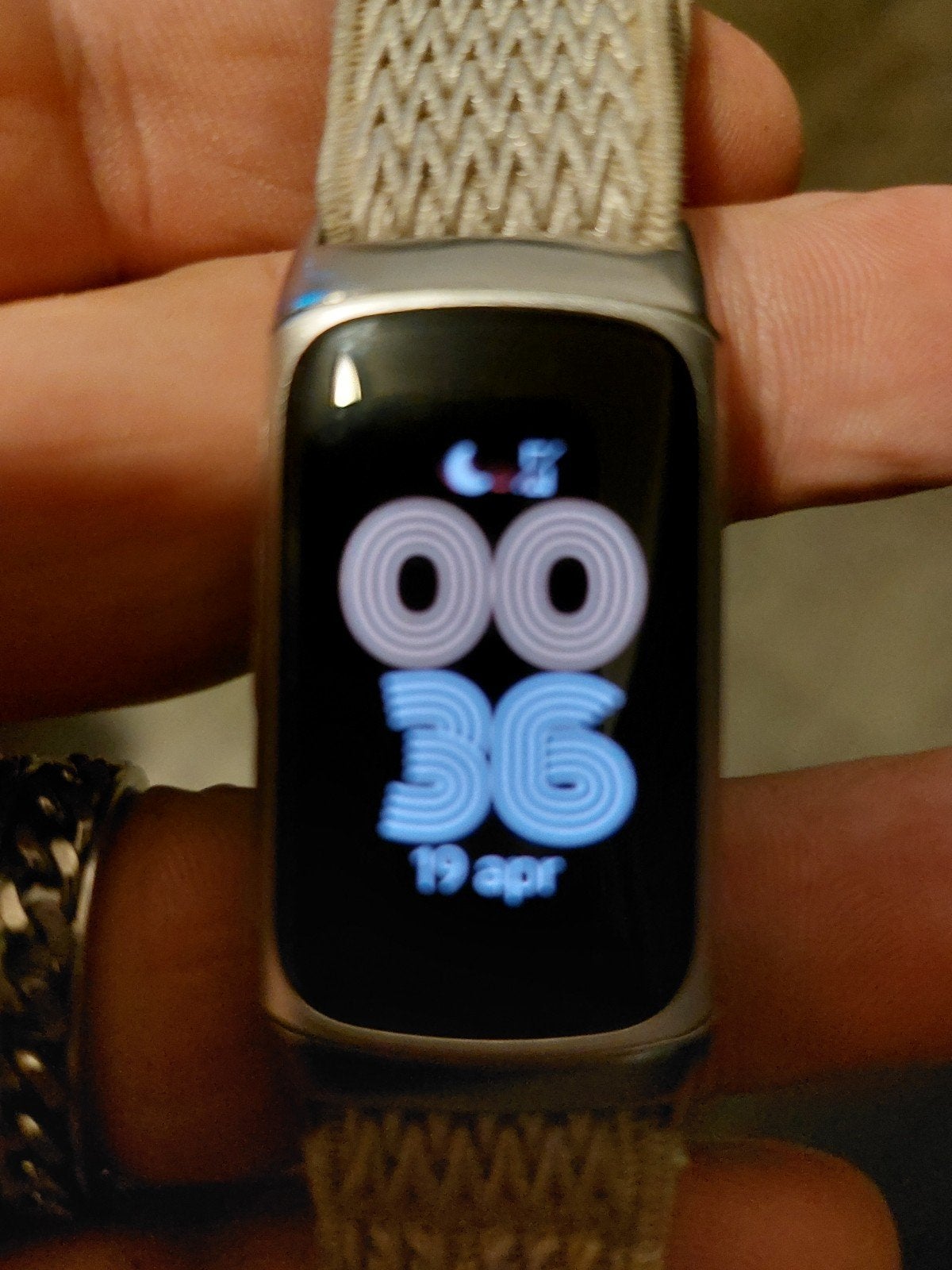Fitbit Charge 6 Goudkleurig met mooi horlogebandje, Ophalen of Verzenden, Zo goed als nieuw, Geel, Fitbit