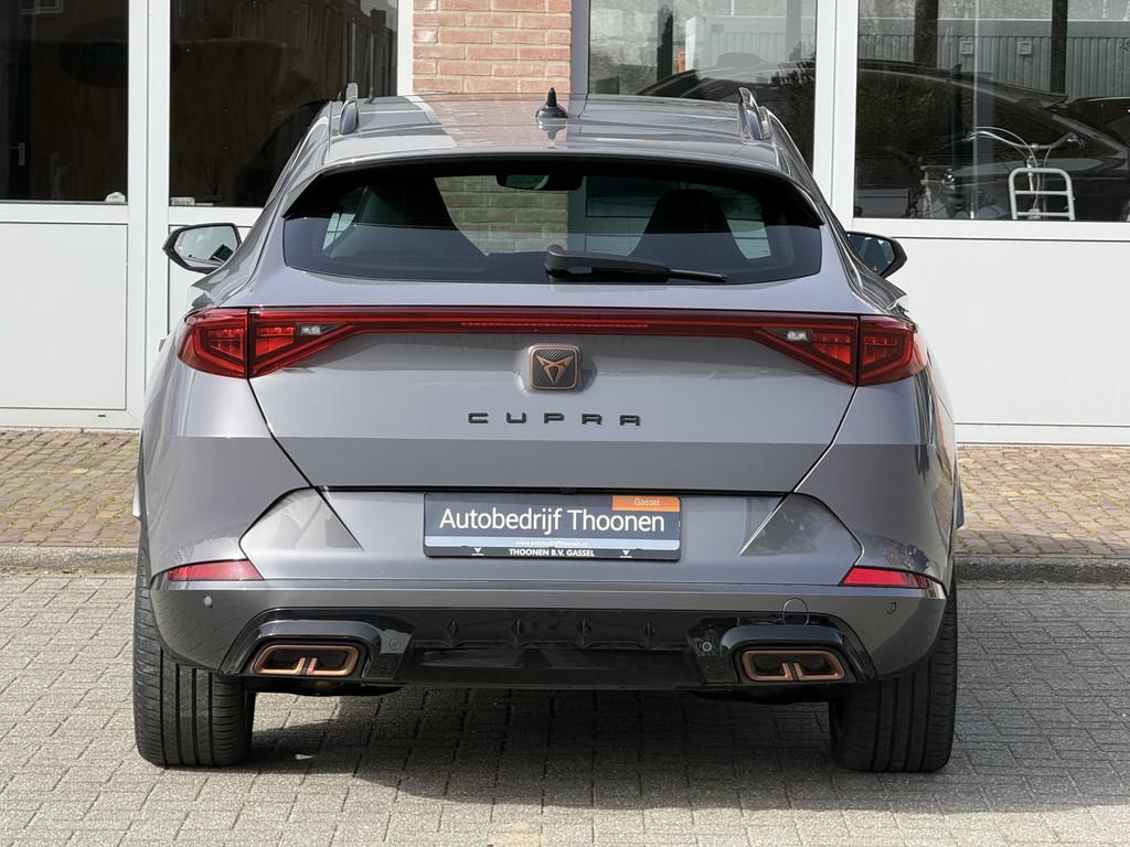 CUPRA Formentor 1.4 e-Hybrid VZ Performance | Pano | Keyless, Gebruikt, 4 cilinders, Formentor, Alcantara