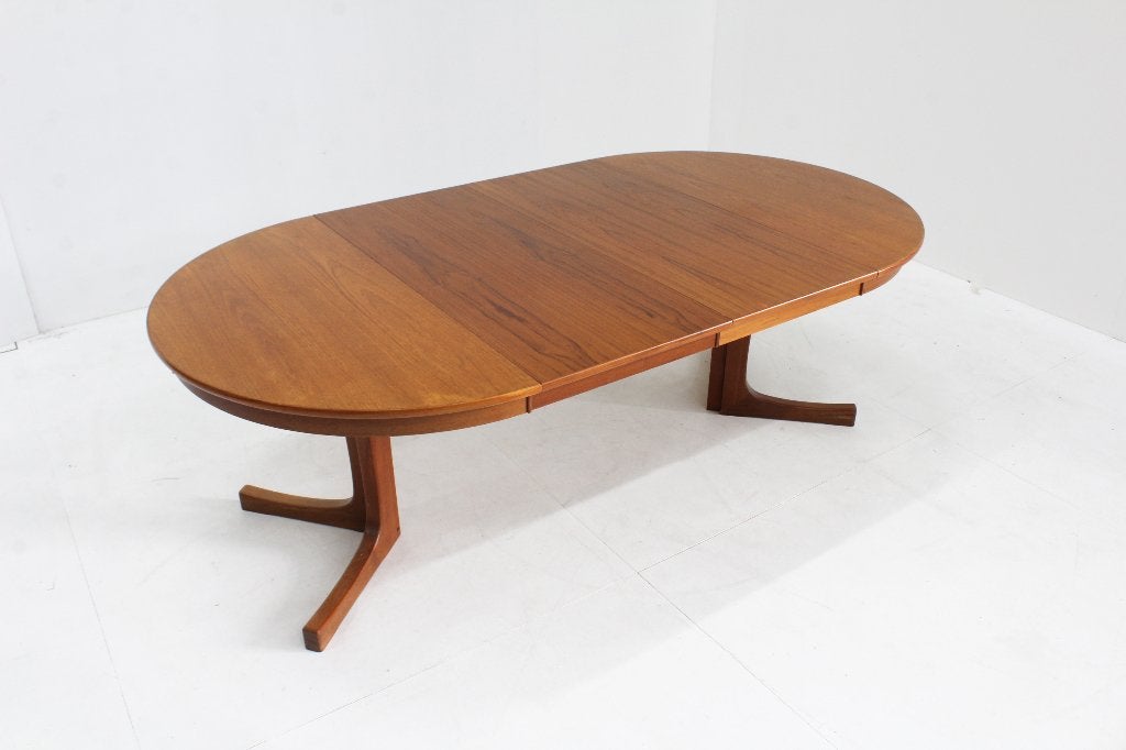 Vintage Deense ronde uitschuifbare eettafel tafel, Huis en Inrichting, Tafels | Eettafels, Design, 200 cm of meer, Zo goed als nieuw