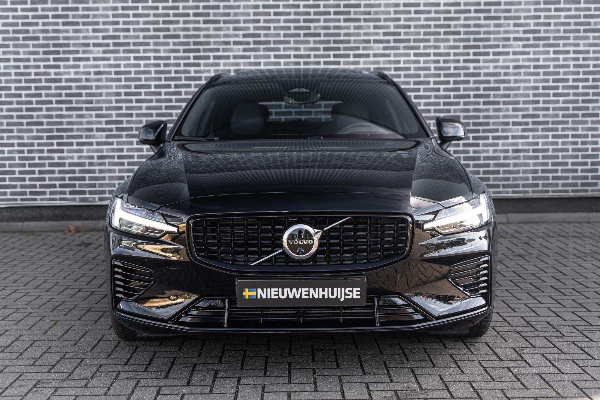 Volvo V60 2.0 T8 Plug-in Hybrid AWD Plus Dark | PHEV Long Ra, Auto's, Stof, Gebruikt, Euro 6, 4 cilinders