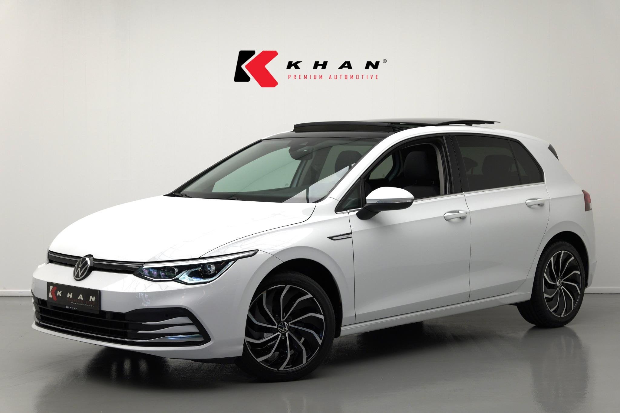 Volkswagen Golf 1.5 eTSI Style |Panoramadak|Massage|Carplay|, Euro 6, 4 cilinders, 150 pk, Wit