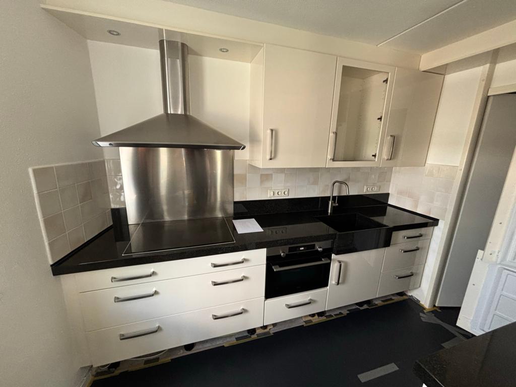 Degelijke keuken met stenen blad en afzuigkap, Ophalen, Gebruikt, Overige kleuren, Overige typen