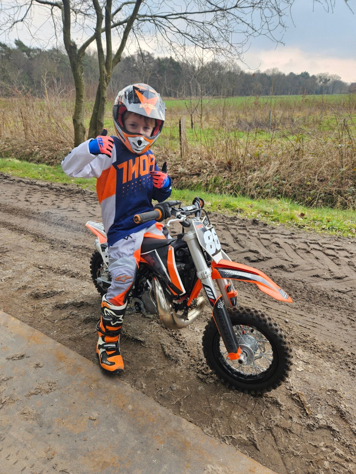 Complete Thor crossuitrusting voor kinderen maat 140, Motoren, Kleding | Motorkleding, Motorcrosskleding, Ophalen of Verzenden