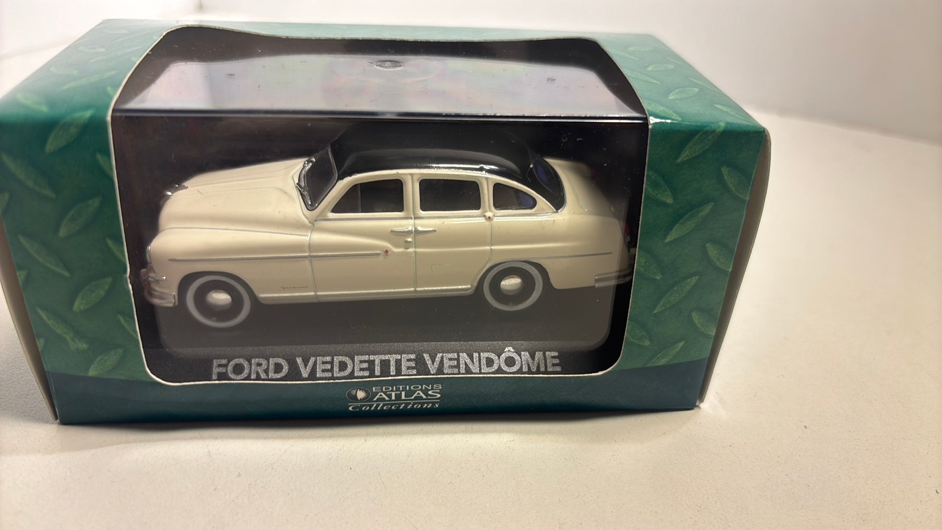 Ford vedette vendome atlas 1.43