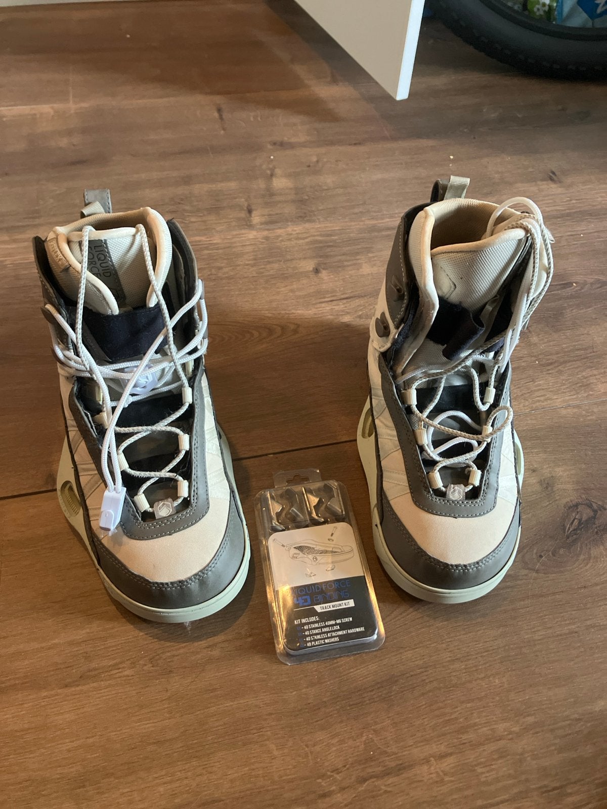 Liquid Force wakeboardschoenen, Ophalen of Verzenden, Gebruikt, Dame of Heer, Overige typen