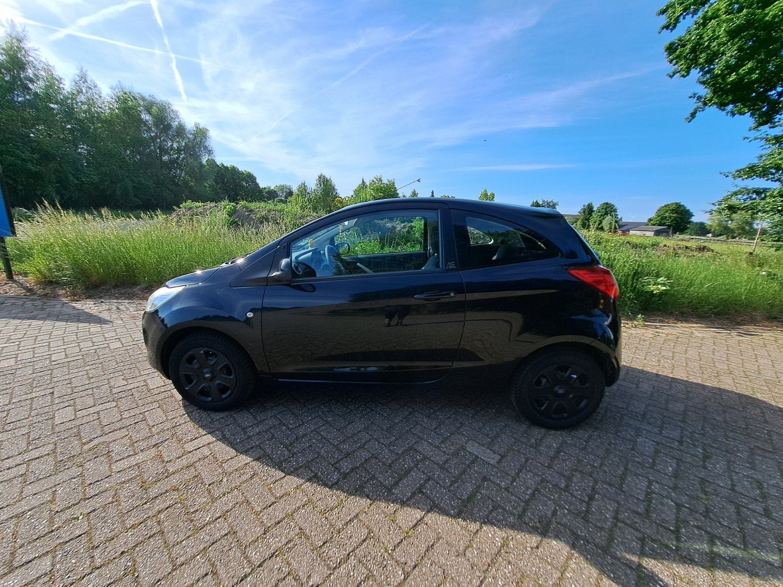 Ford Ka 1.2 69pk 2011 Zwart, Voorwielaandrijving, 1242 cc, 4 cilinders, 4 stoelen