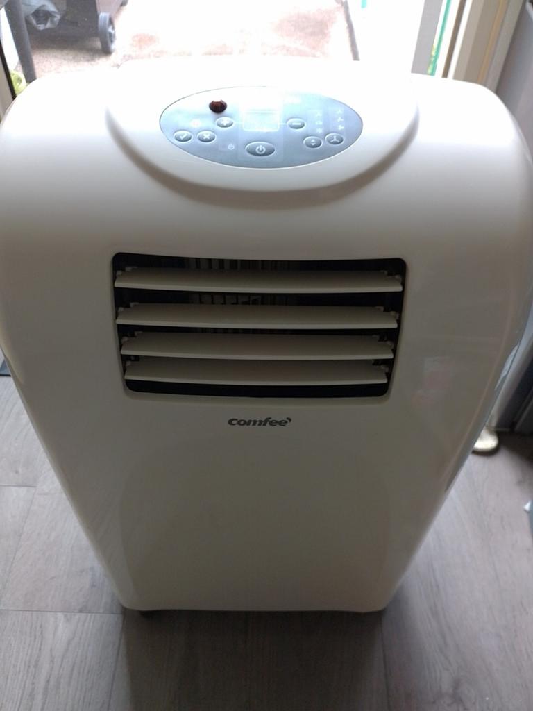 Comfee Mobiele Airco met Afstandsbediening en Afvoerslang, Witgoed en Apparatuur, Airco's, Ophalen, Minder dan 60 m³, 3 snelheden of meer