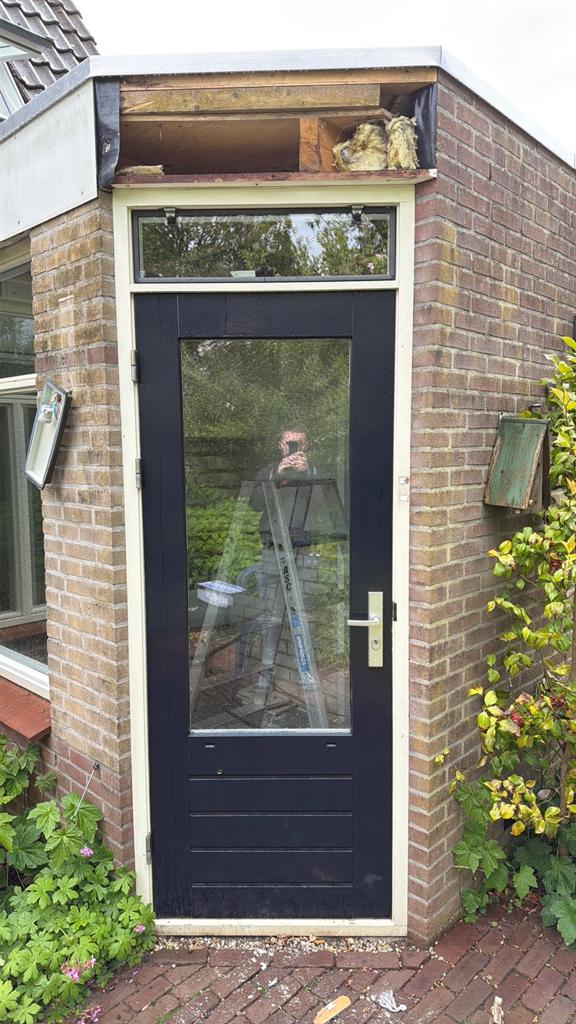 Buitendeur met kozijn en bovenlicht, Ophalen, Zo goed als nieuw