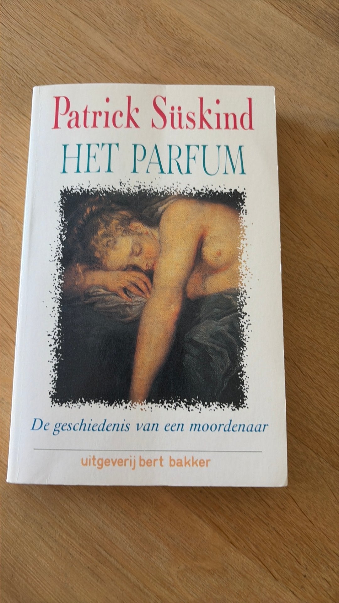 Het Parfum - Patrick Süskind, Ophalen of Verzenden, Gelezen, Europa overig