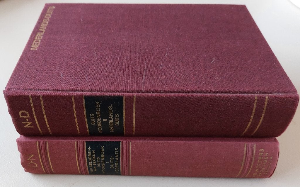 Oude set Wolters Duits Woordenboeken Duits-Ned en Ned-Duits, Antiek en Kunst, Ophalen