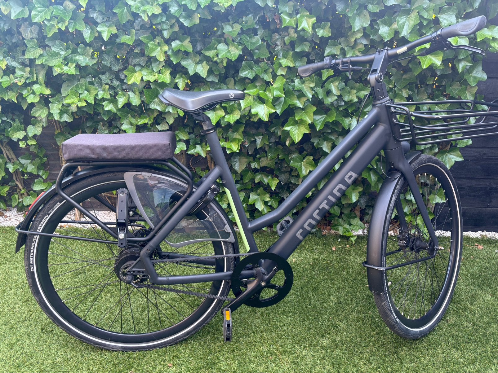 Cortina E-lett zwart, Minder dan 10 versnellingen, 56 cm of meer, Zo goed als nieuw, Ophalen